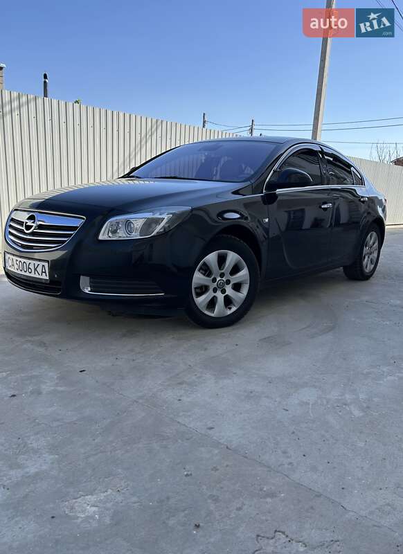 Лифтбек Opel Insignia 2010 в Черкассах