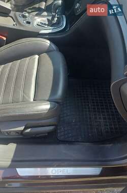 Универсал Opel Insignia 2011 в 