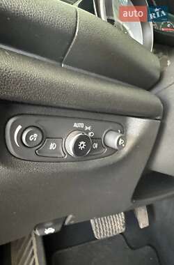 Универсал Opel Insignia 2018 в 