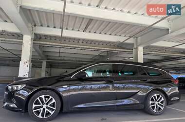 Универсал Opel Insignia 2018 в 