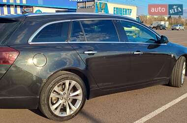 Универсал Opel Insignia 2014 в 