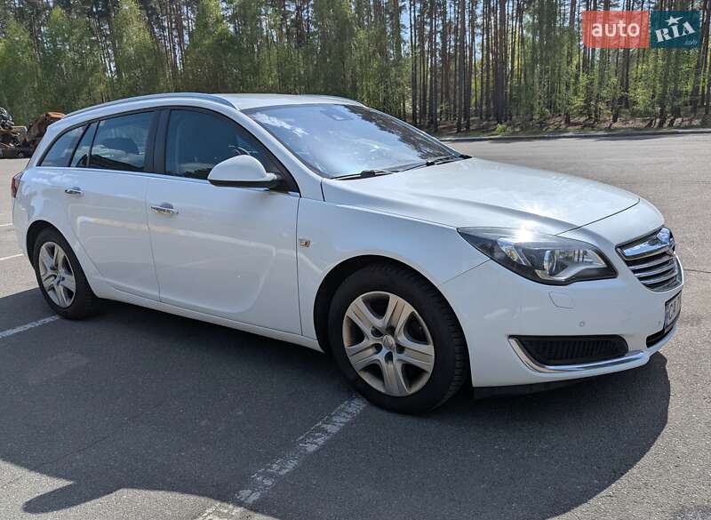 Универсал Opel Insignia 2014 в 