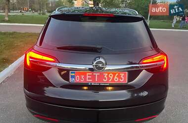 Универсал Opel Insignia 2014 в 