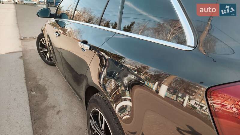 Універсал Opel Insignia 2016 в Конотопі