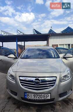 Седан Opel Insignia 2010 в 