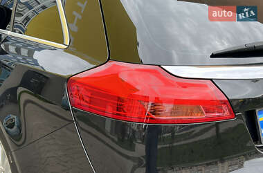 Универсал Opel Insignia 2010 в 