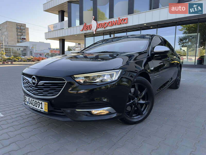 Лифтбек Opel Insignia 2018 в 