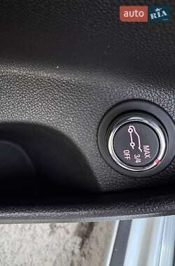 Універсал Opel Insignia 2013 в 