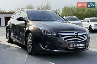 Универсал Opel Insignia 2014 в 