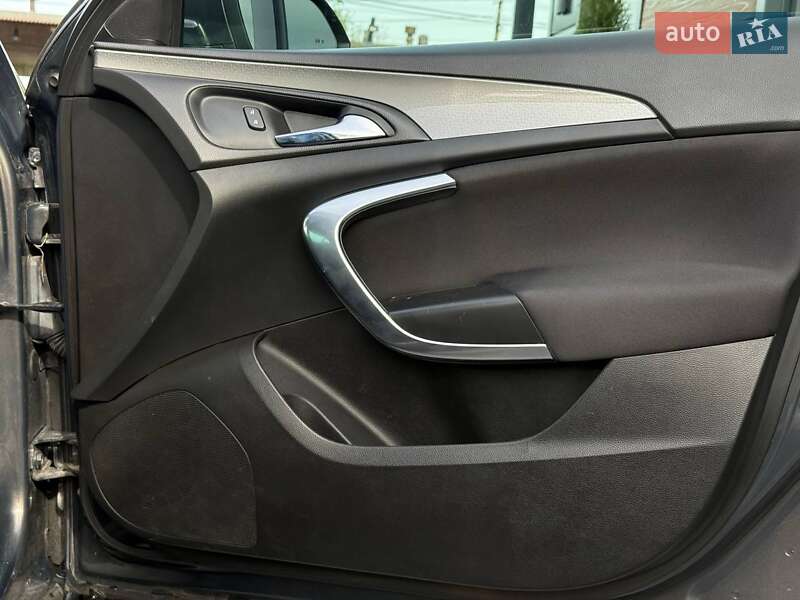 Универсал Opel Insignia 2014 в Ровно