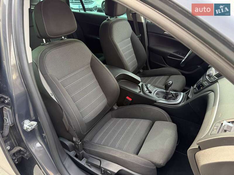 Универсал Opel Insignia 2014 в Ровно
