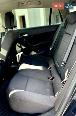 Универсал Opel Insignia 2009 в 