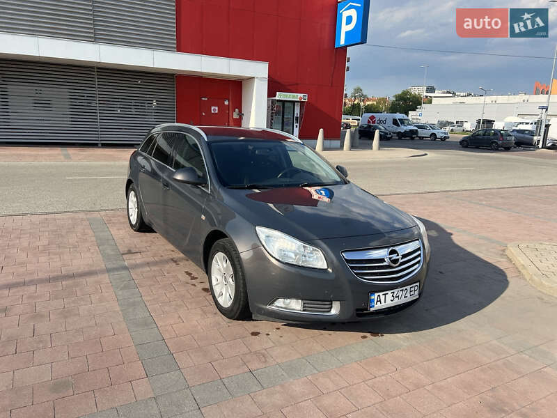 Универсал Opel Insignia 2013 в Ивано-Франковске