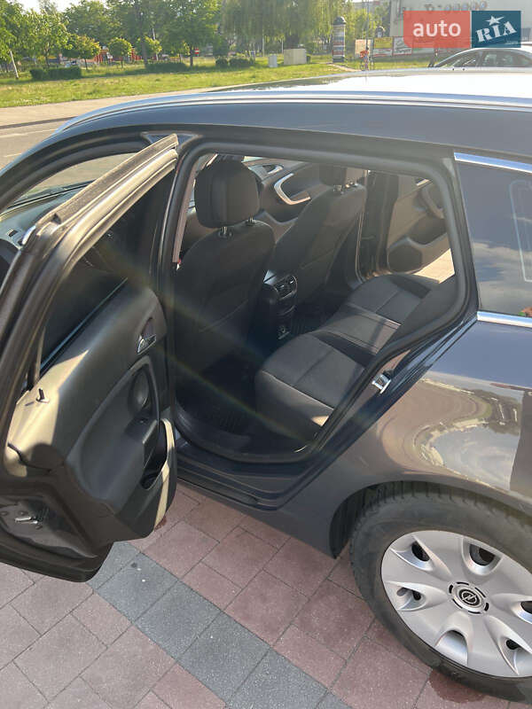 Универсал Opel Insignia 2013 в Ивано-Франковске