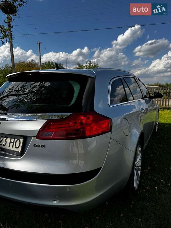 Универсал Opel Insignia 2013 в Маневичах