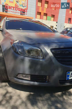 Универсал Opel Insignia 2011 в 