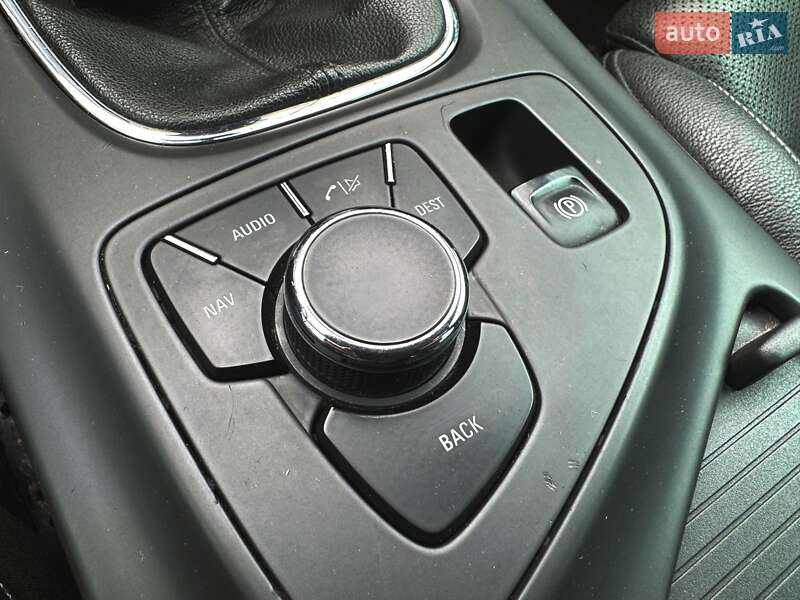Универсал Opel Insignia 2013 в Киеве