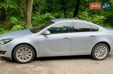 Седан Opel Insignia 2015 в 