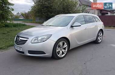 Универсал Opel Insignia 2013 в Мене