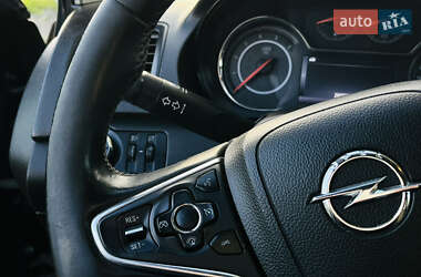 Универсал Opel Insignia 2013 в 