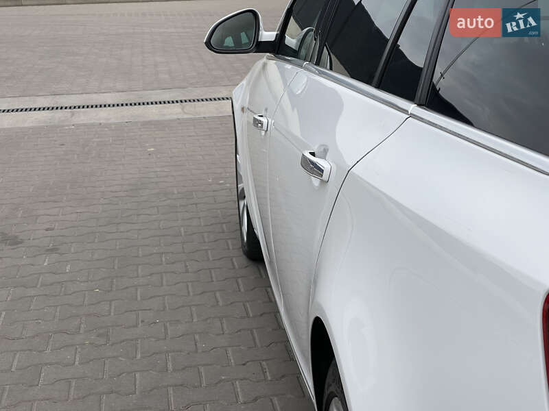 Универсал Opel Insignia 2016 в Луцке
