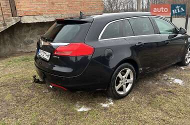 Универсал Opel Insignia 2011 в 