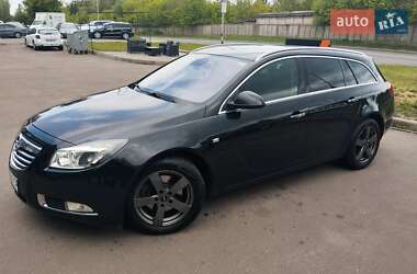Универсал Opel Insignia 2010 в 