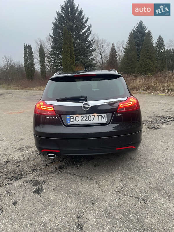 Універсал Opel Insignia 2010 в Львові