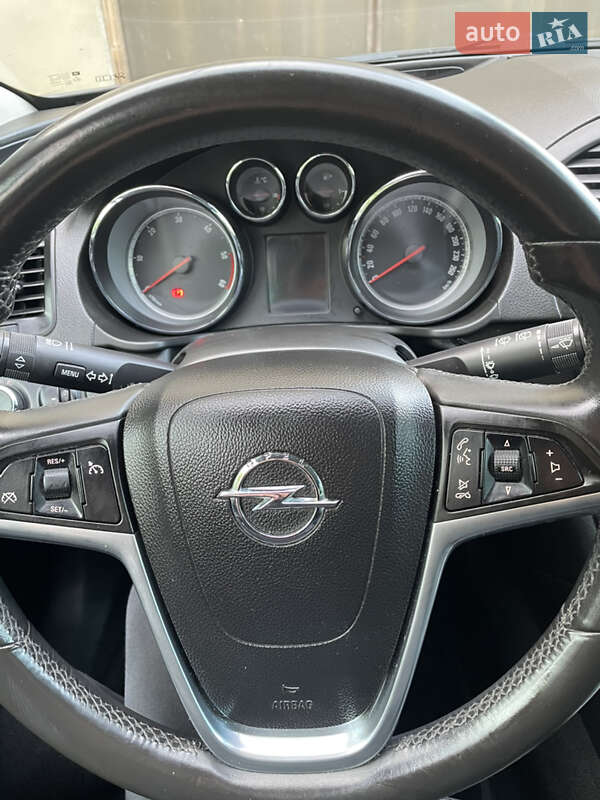 Універсал Opel Insignia 2010 в Львові