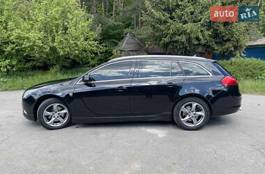 Универсал Opel Insignia 2011 в 