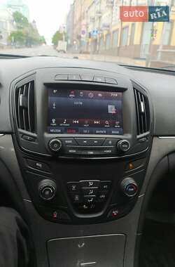 Универсал Opel Insignia 2015 в 