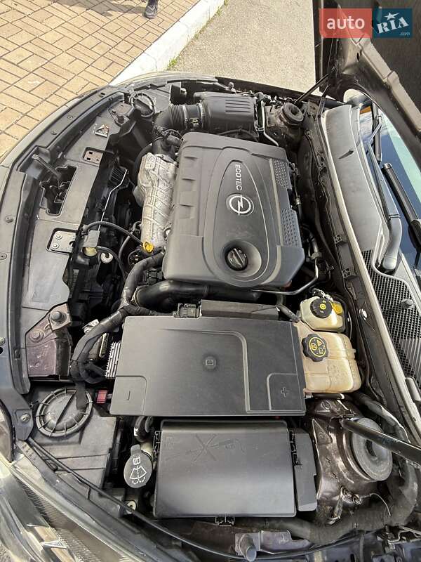 Седан Opel Insignia 2012 в Києві