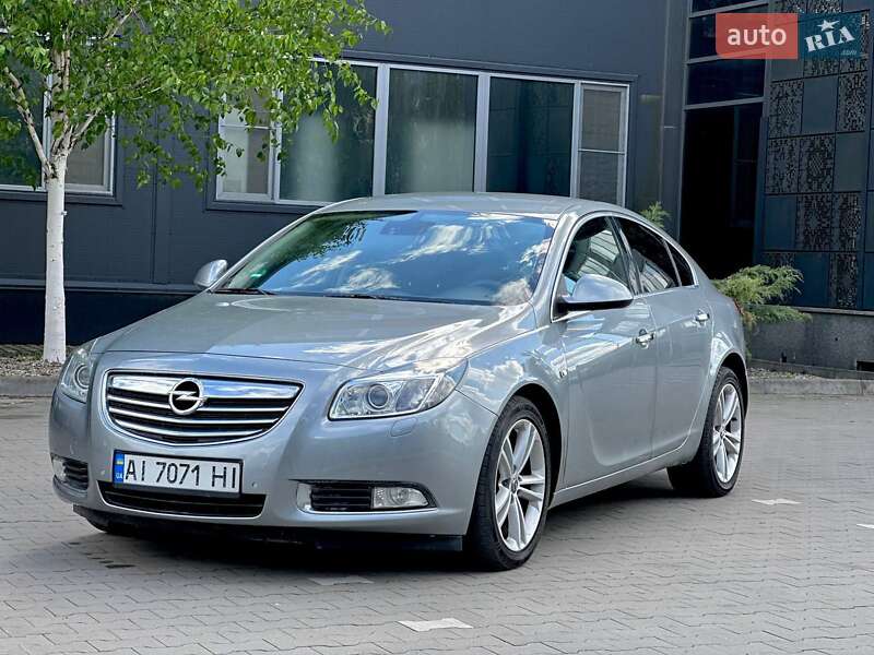 Лифтбек Opel Insignia 2013 в 