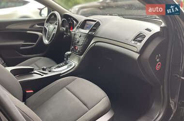Универсал Opel Insignia 2011 в 