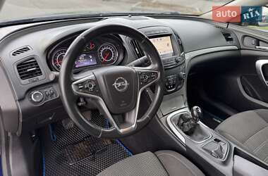 Седан Opel Insignia 2014 в 