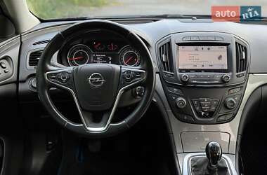 Седан Opel Insignia 2014 в 