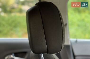 Седан Opel Insignia 2014 в 