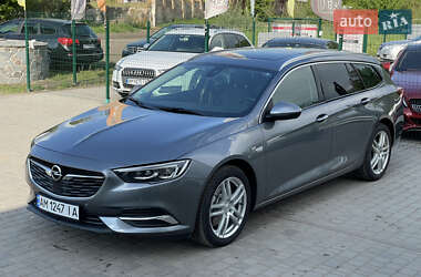 Универсал Opel Insignia 2019 в 