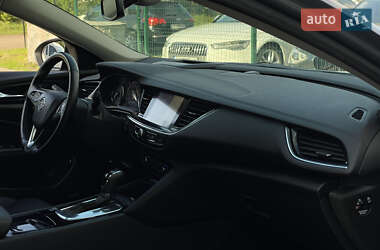 Универсал Opel Insignia 2019 в 