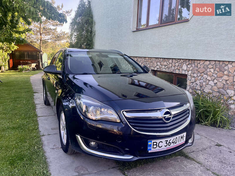 Універсал Opel Insignia 2015 в Кам'янці-Бузькій