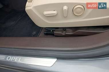 Универсал Opel Insignia 2009 в 