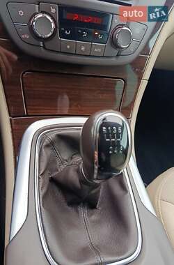Универсал Opel Insignia 2009 в 