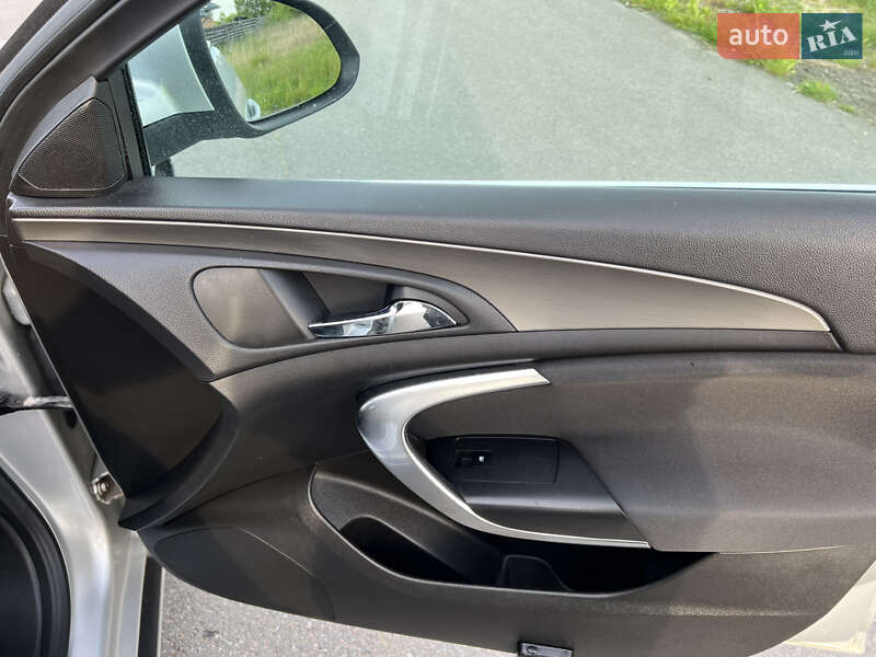 Седан Opel Insignia 2009 в Ковелі