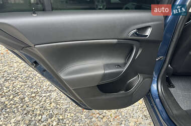 Универсал Opel Insignia 2012 в 