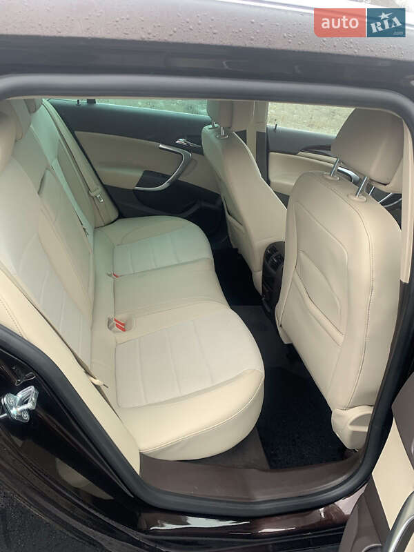 Универсал Opel Insignia 2011 в Черновцах