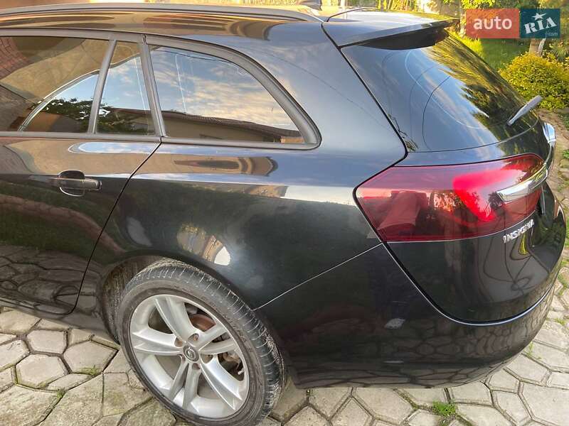 Універсал Opel Insignia 2016 в Хмельницькому