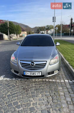 Лифтбек Opel Insignia 2010 в Виноградове