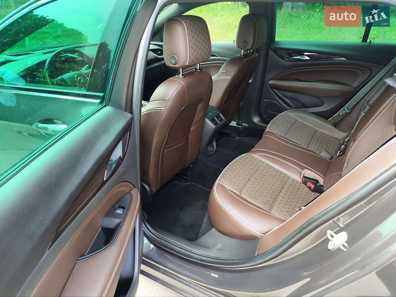 Универсал Opel Insignia 2021 в Ровно
