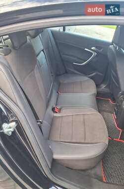 Седан Opel Insignia 2009 в 