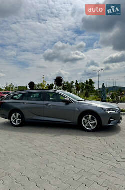 Универсал Opel Insignia 2021 в 